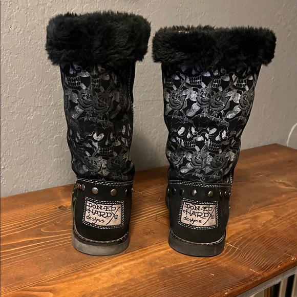 Ed Hardy Black Boots with Skull and Rose Design - Picture 4 of 7